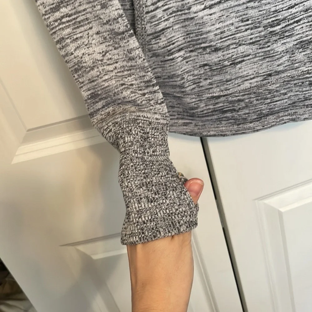 Athleta sweatshirt - Picture 3 of 7